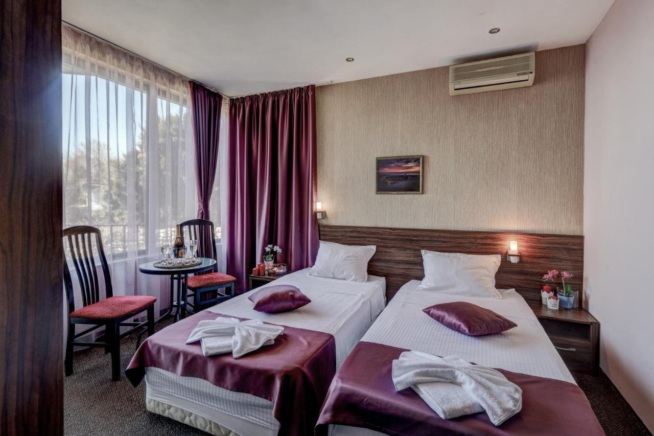 Ellinis Hotel Varna Exterior photo